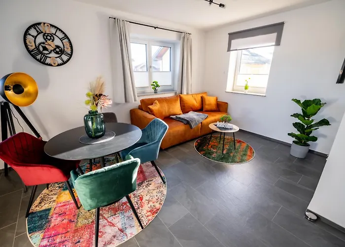 Moderne In Seenaehe! *