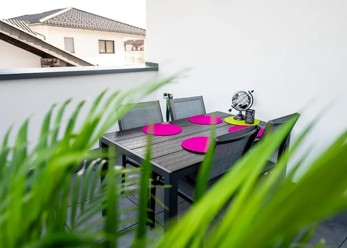 Moderne In Seenaehe! 公寓